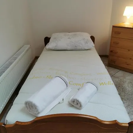 White Apartment Яблонна Екстер'єр фото